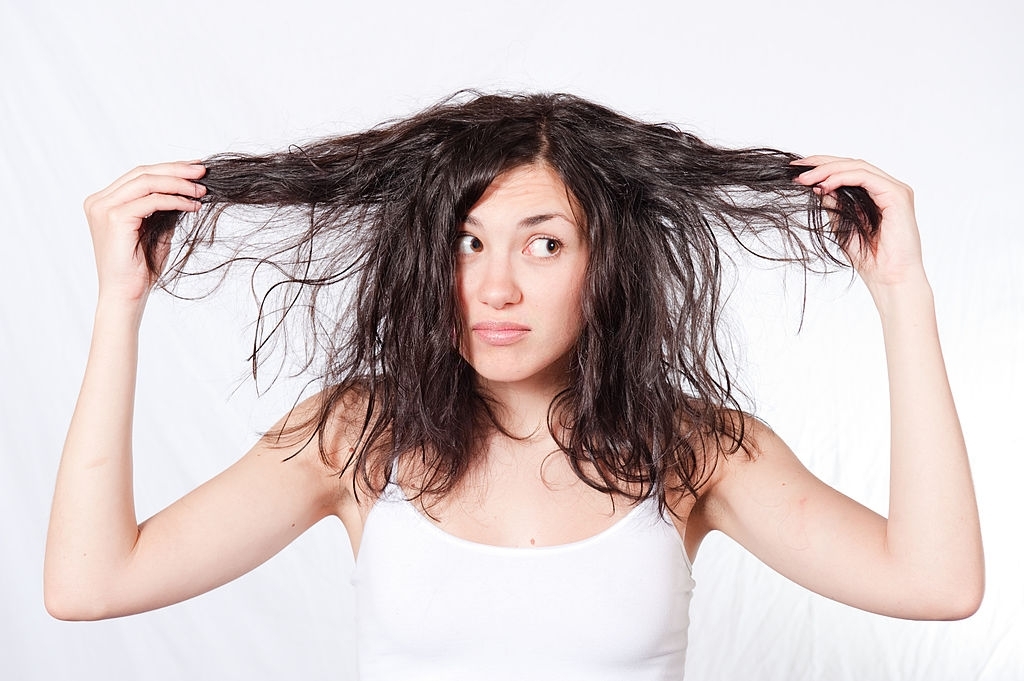 How to Make Coarse Hair Soft and Silky Naturally: 8 Best Tips for Dry Hair How to Make Coarse Hair Soft and Silky Naturally: 8 Best Tips for Dry Hair