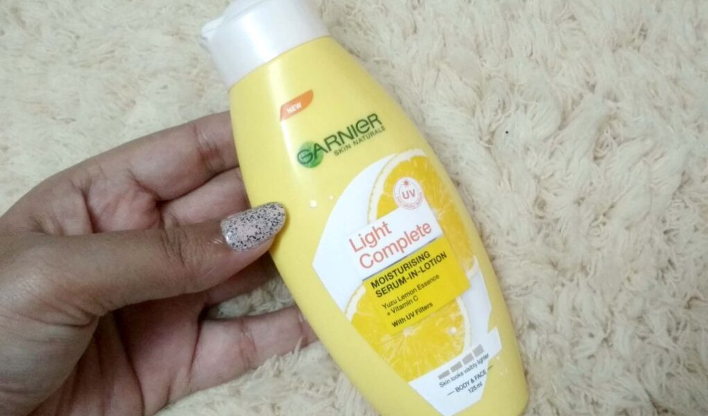 Review Garnier Light Complete Body Lotion (Moisturizing Lotion)