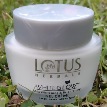 Lotus White glow Face Cream Review 2