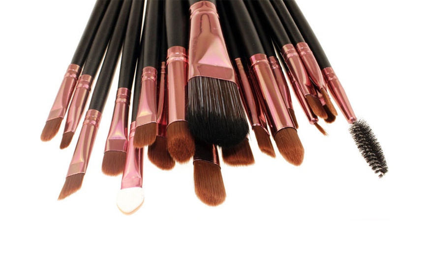 Bliss and Grace Makeup Brush review