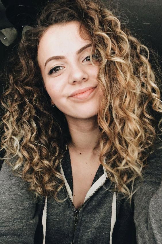 Natural Curly Brown Hair With Blonde Highlights