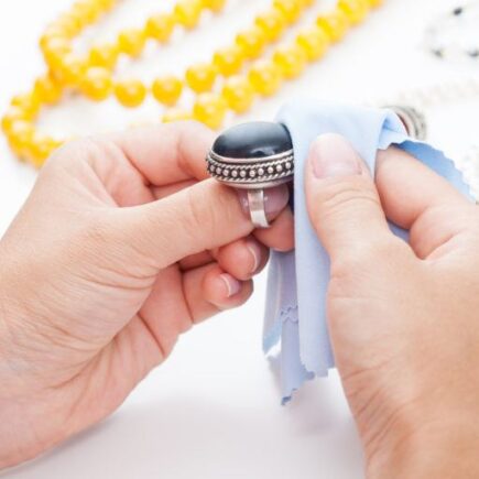 How To Polish Jewellery