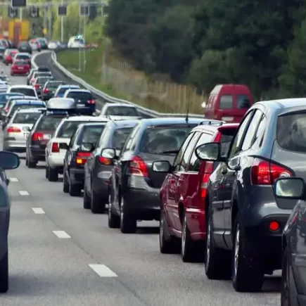 Safety Tips for Driving in Heavy Traffic