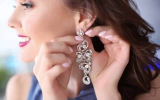 What are the Types of Dangling Earrings