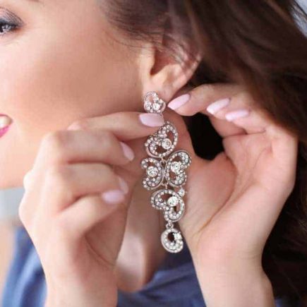 What are the Types of Dangling Earrings
